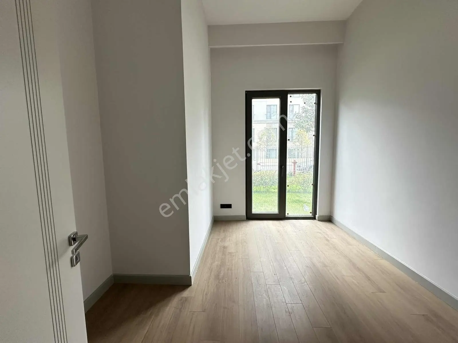 Çınarköy Evleri / Büyük Tip / Yüksek Tavan / 3+1 Bahçe Katı / — fotoğraf 10