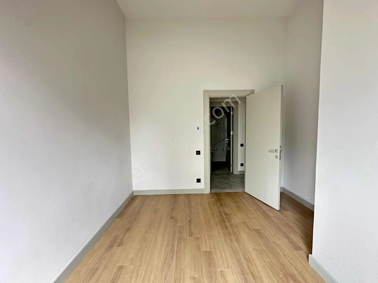 Çınarköy Evleri / Büyük Tip / Yüksek Tavan / 3+1 Bahçe Katı / — fotoğraf 11