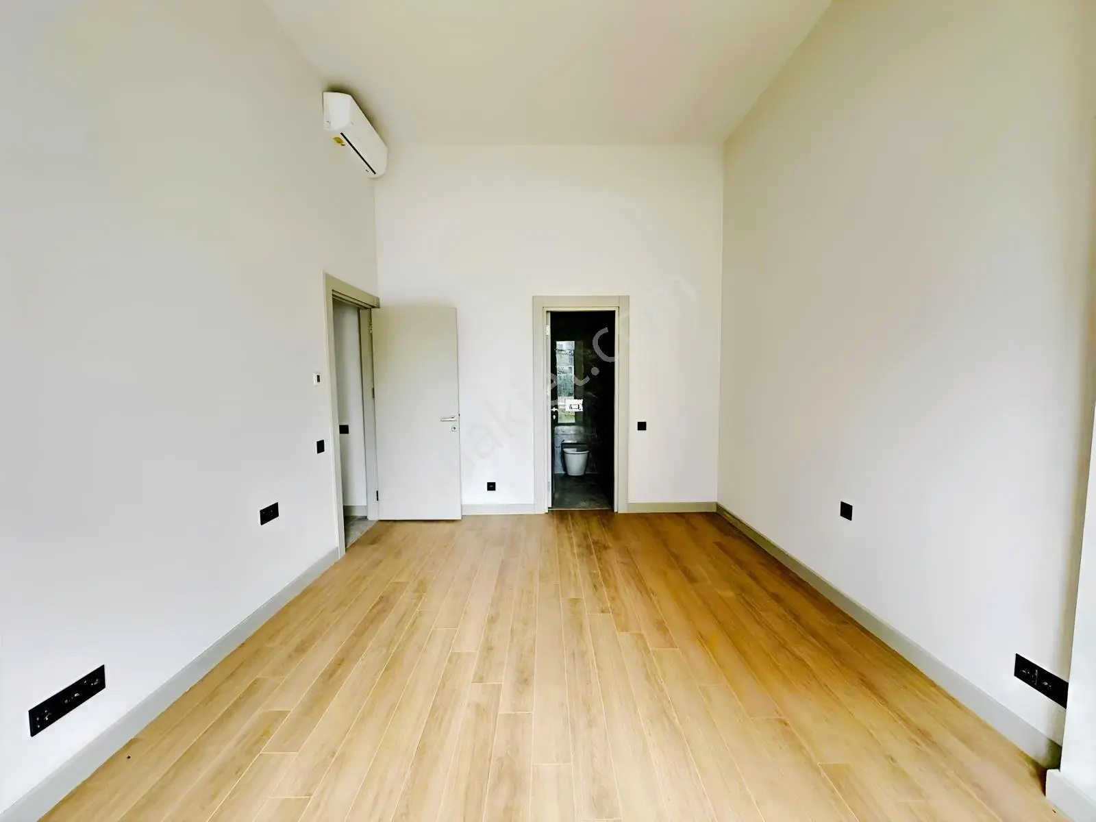 Çınarköy Evleri / Büyük Tip / Yüksek Tavan / 3+1 Bahçe Katı / — fotoğraf 15