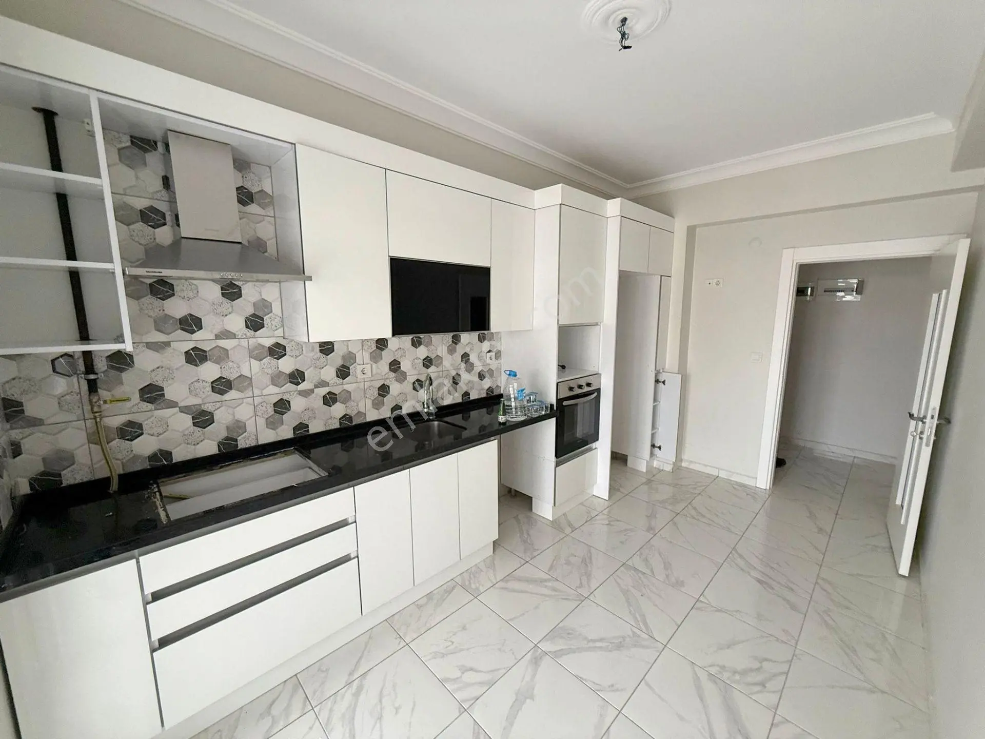 Mertcan'dan Kredi Limitsiz Panoramik Deniz Manzaralı Ara Kat 3+1