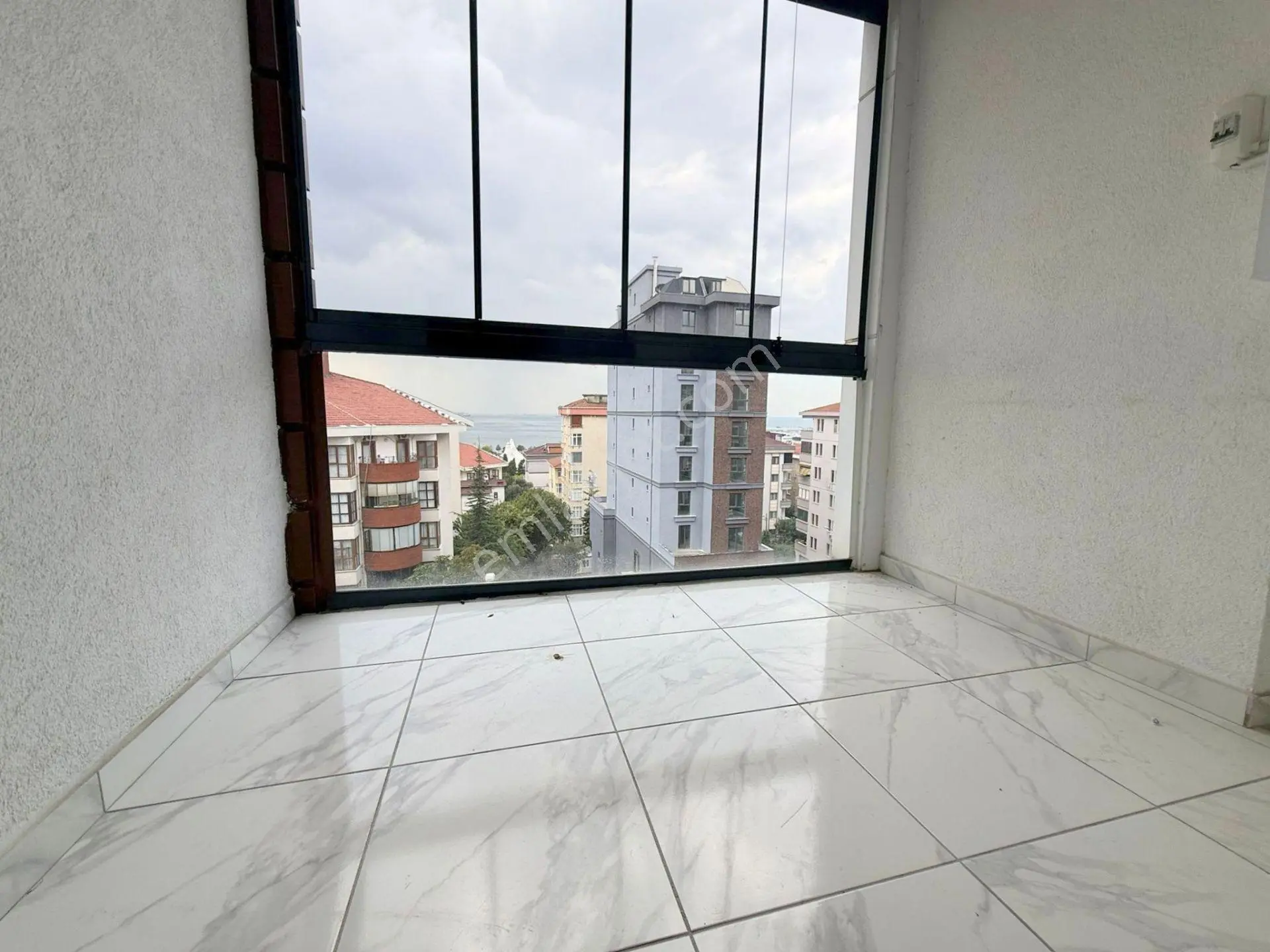 Mertcan'dan Kredi Limitsiz Panoramik Deniz Manzaralı Ara Kat 3+1 — fotoğraf 2