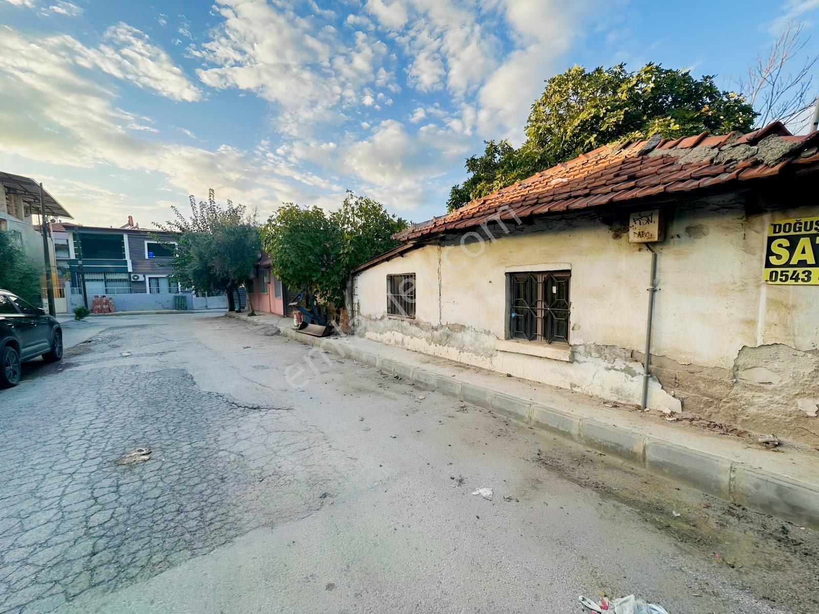 Alaşehir Beşeylül Mahallesinde 3 Kat İmarlı, Yatırımlık Arsa! — fotoğraf 2