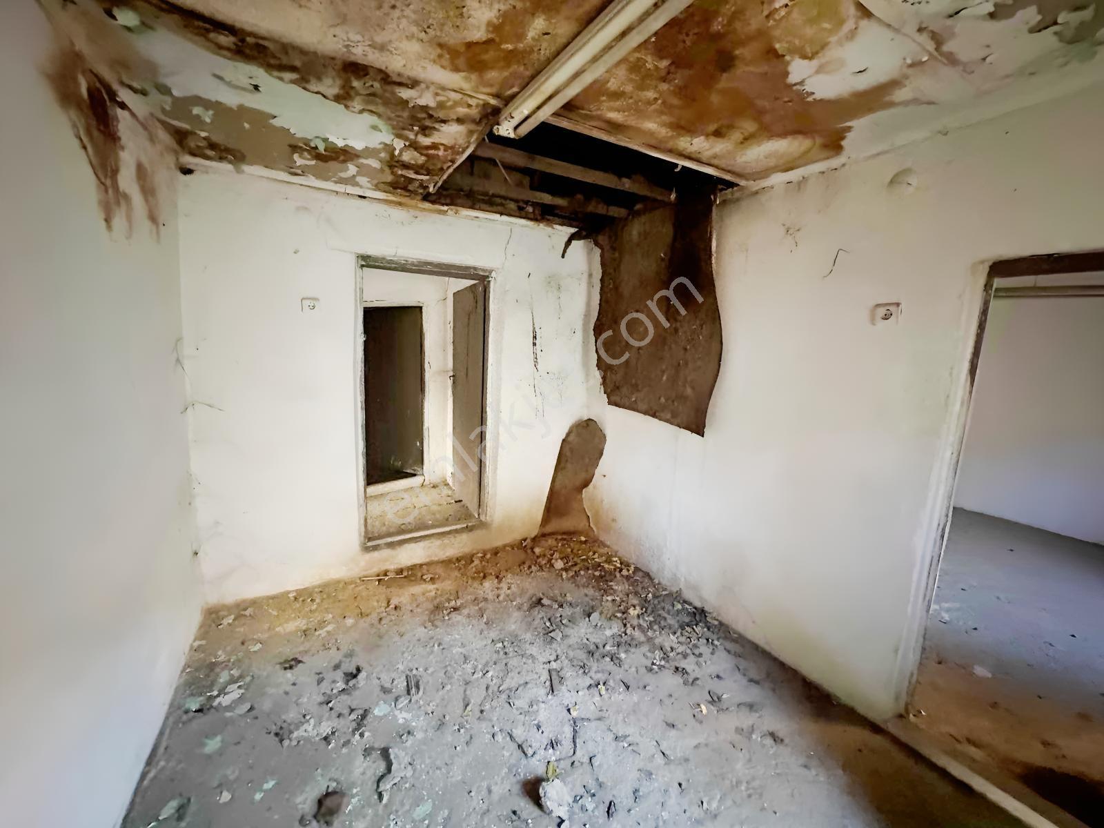 Alaşehir Beşeylül Mahallesinde 3 Kat İmarlı, Yatırımlık Arsa! — fotoğraf 8