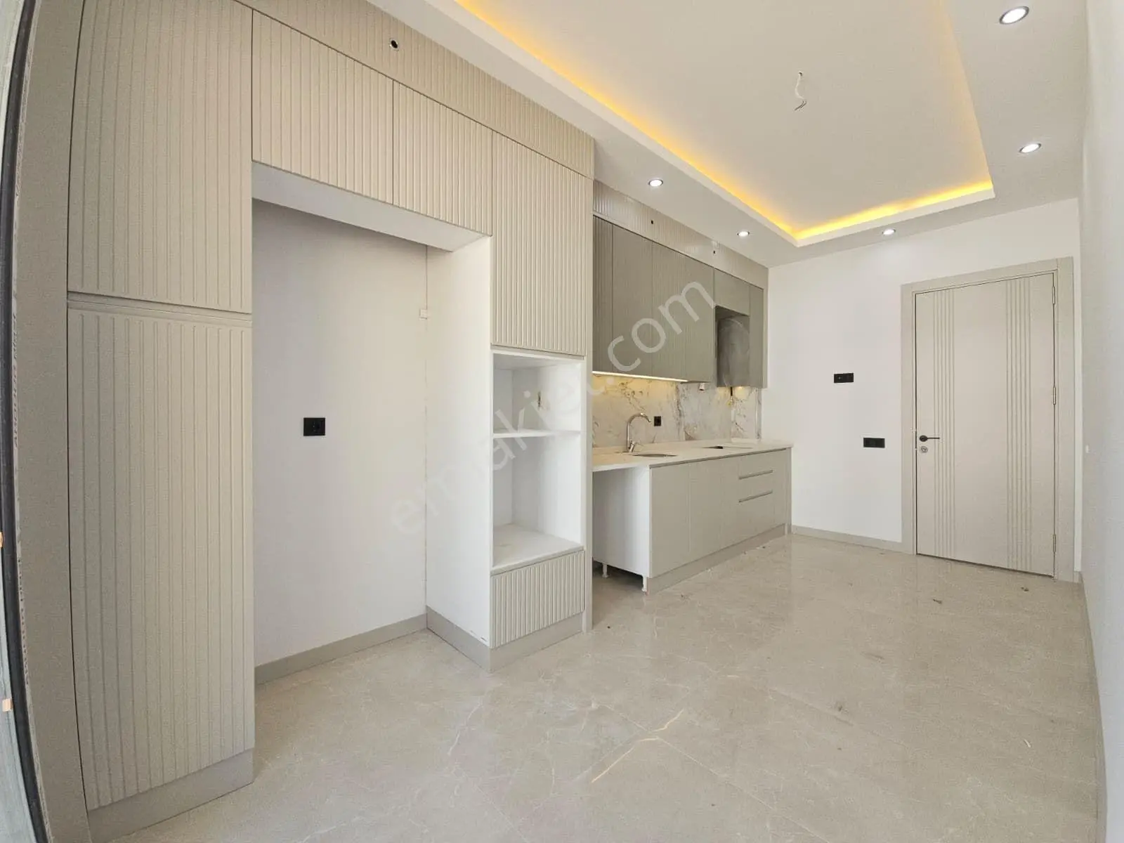 Denizli Gümüşçay Mahallesinde 2+1 120 M2 Lüks İşçilikte Satılık Fırsat Daireler