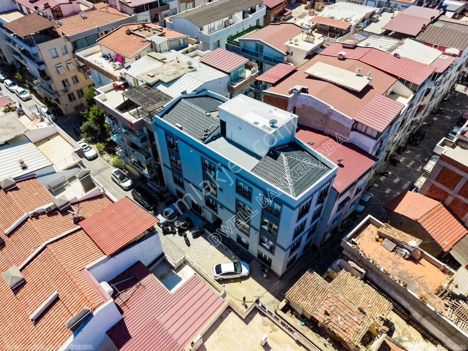 Kuşadası Sahile Yürüme Mesafesinde Satılık 1+1 Daire — fotoğraf 13