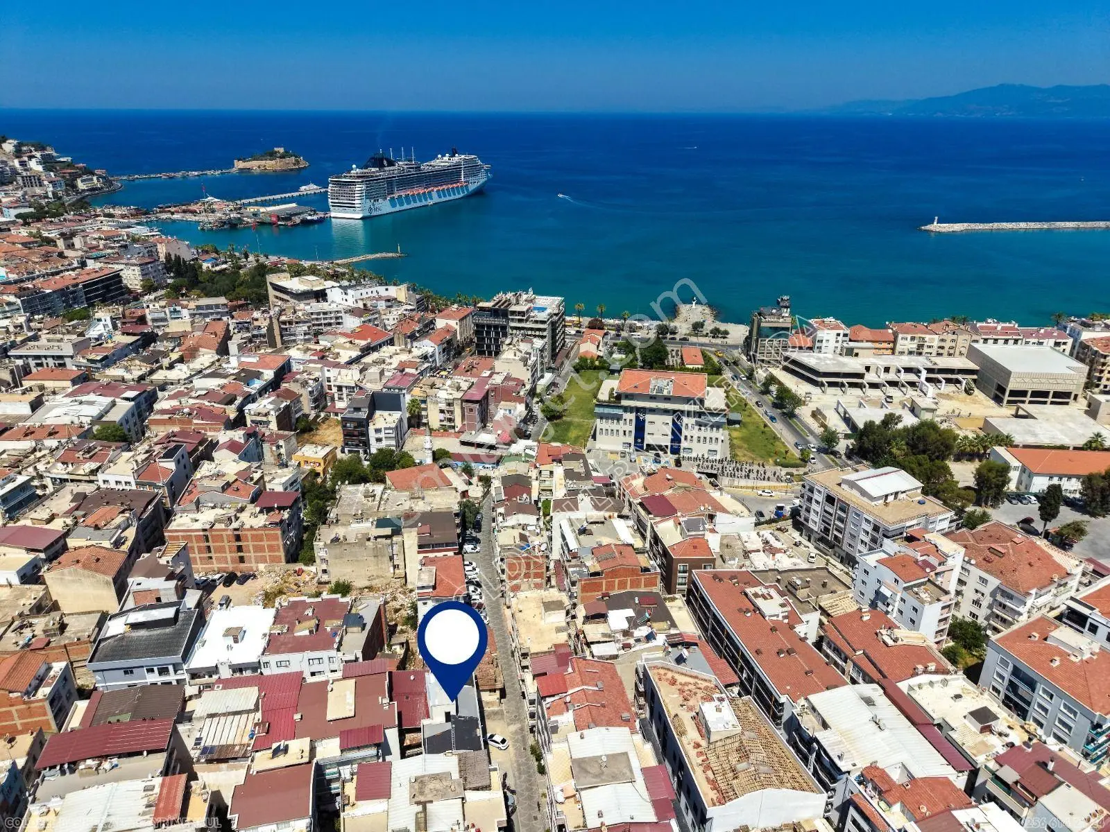Kuşadası Sahile Yürüme Mesafesinde Satılık 1+1 Daire — fotoğraf 14