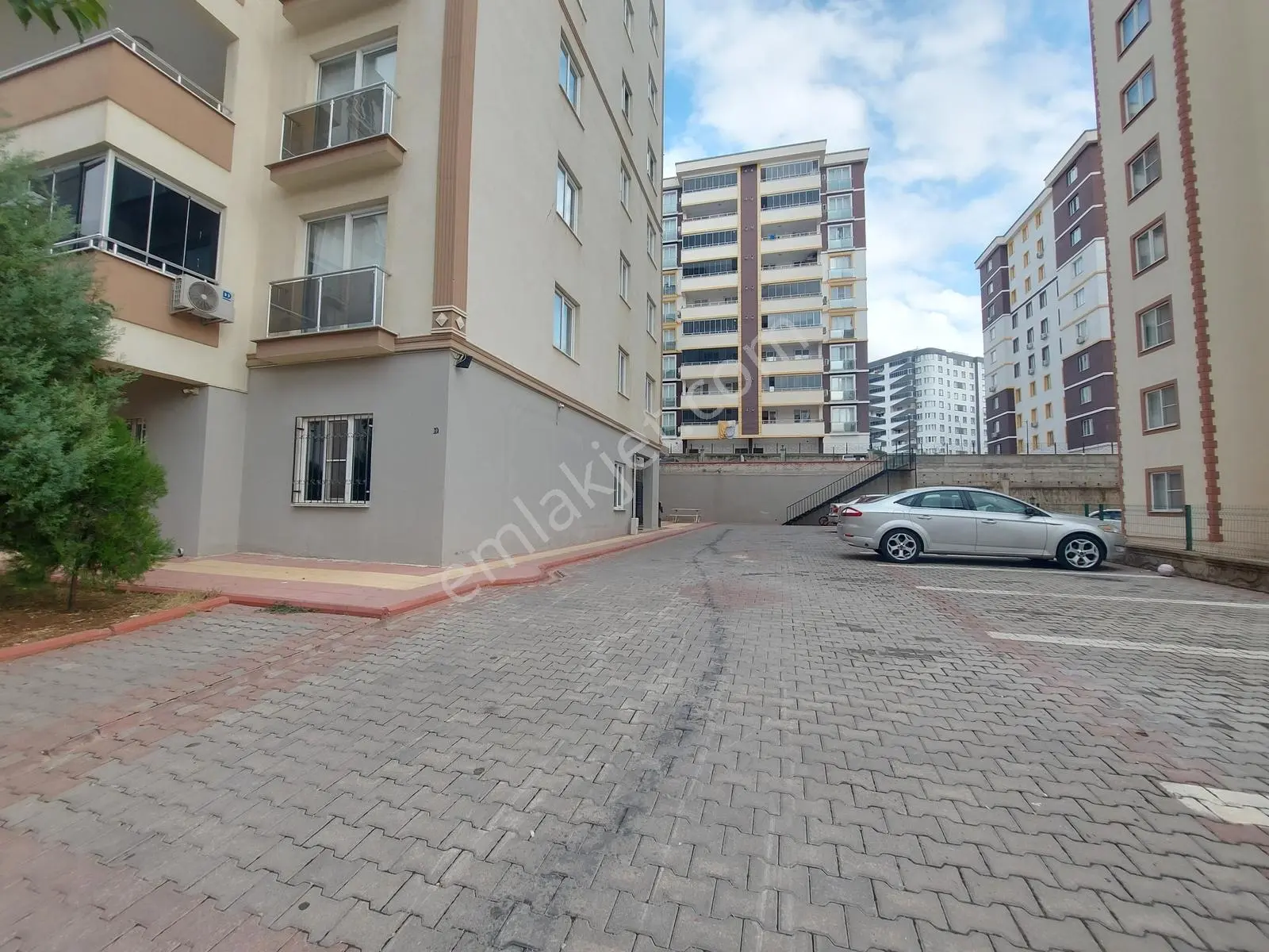 Yeni Rota'dan Yüksek Kat Geniş Satılık 3+1 Daire — fotoğraf 28