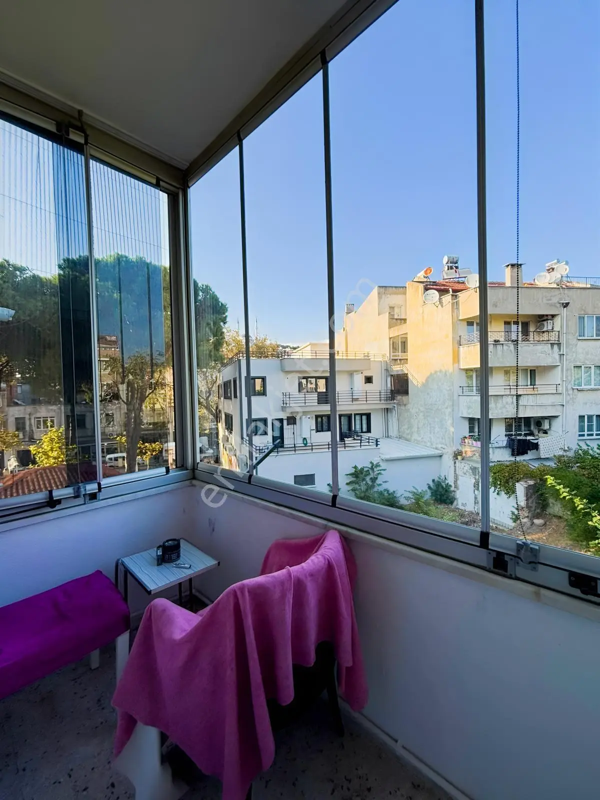 Edremitin Merkezinde Satılık 2+1 Daire — fotoğraf 18