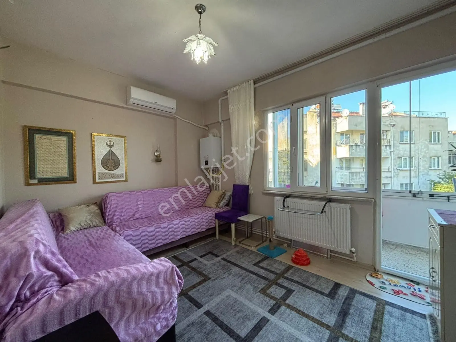 Edremitin Merkezinde Satılık 2+1 Daire — fotoğraf 21