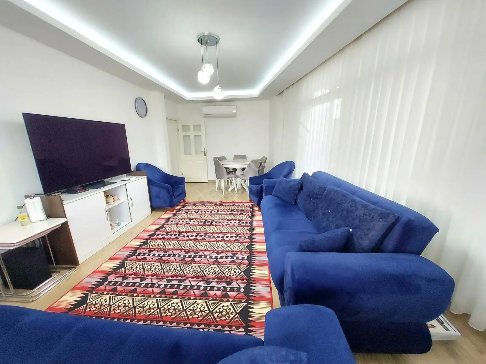 Sarılar Merkezde Dükkan Üstü 3+1 Masrafsız Geniş Daire — fotoğraf 4
