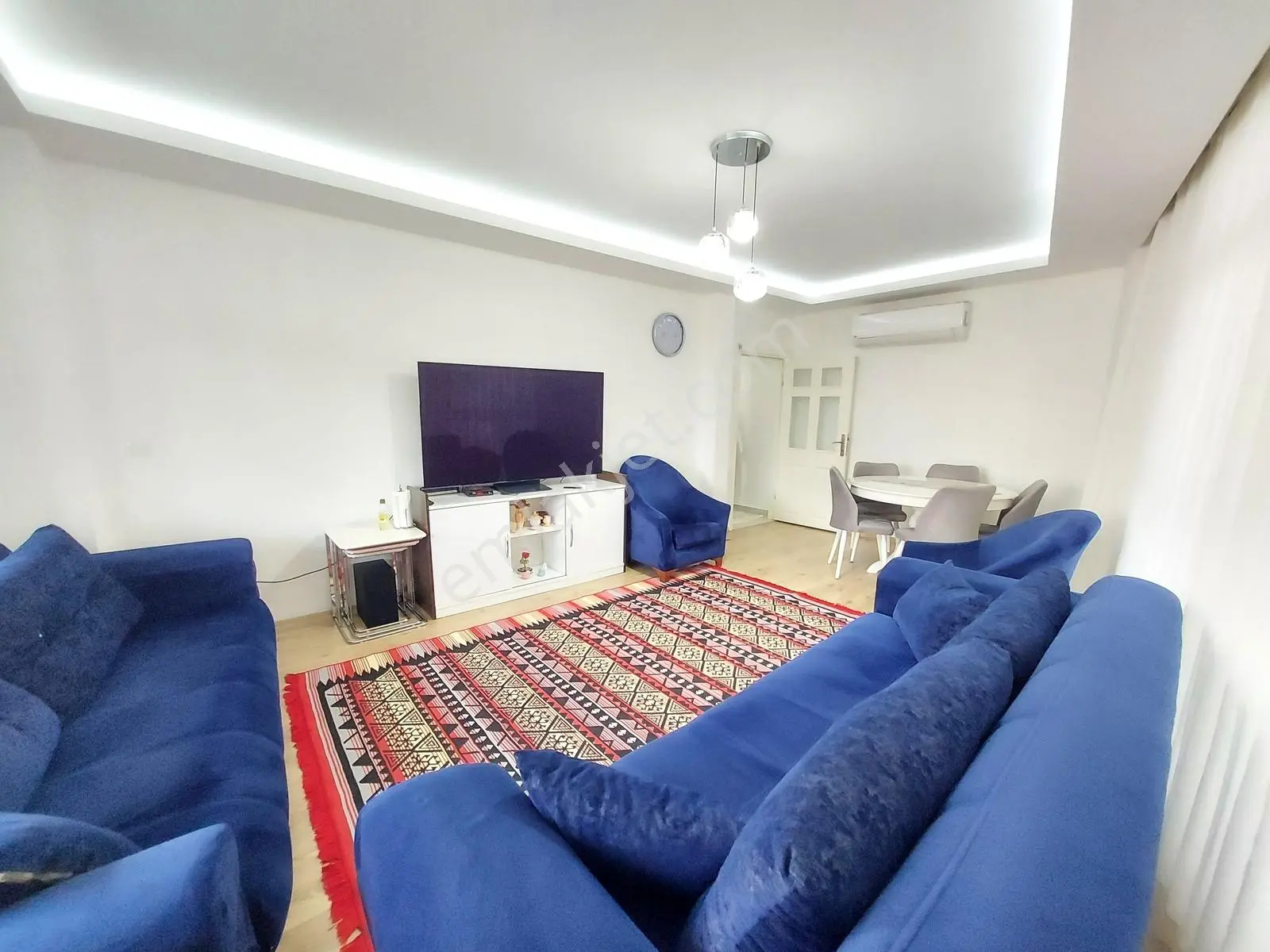 Sarılar Merkezde Dükkan Üstü 3+1 Masrafsız Geniş Daire — fotoğraf 6