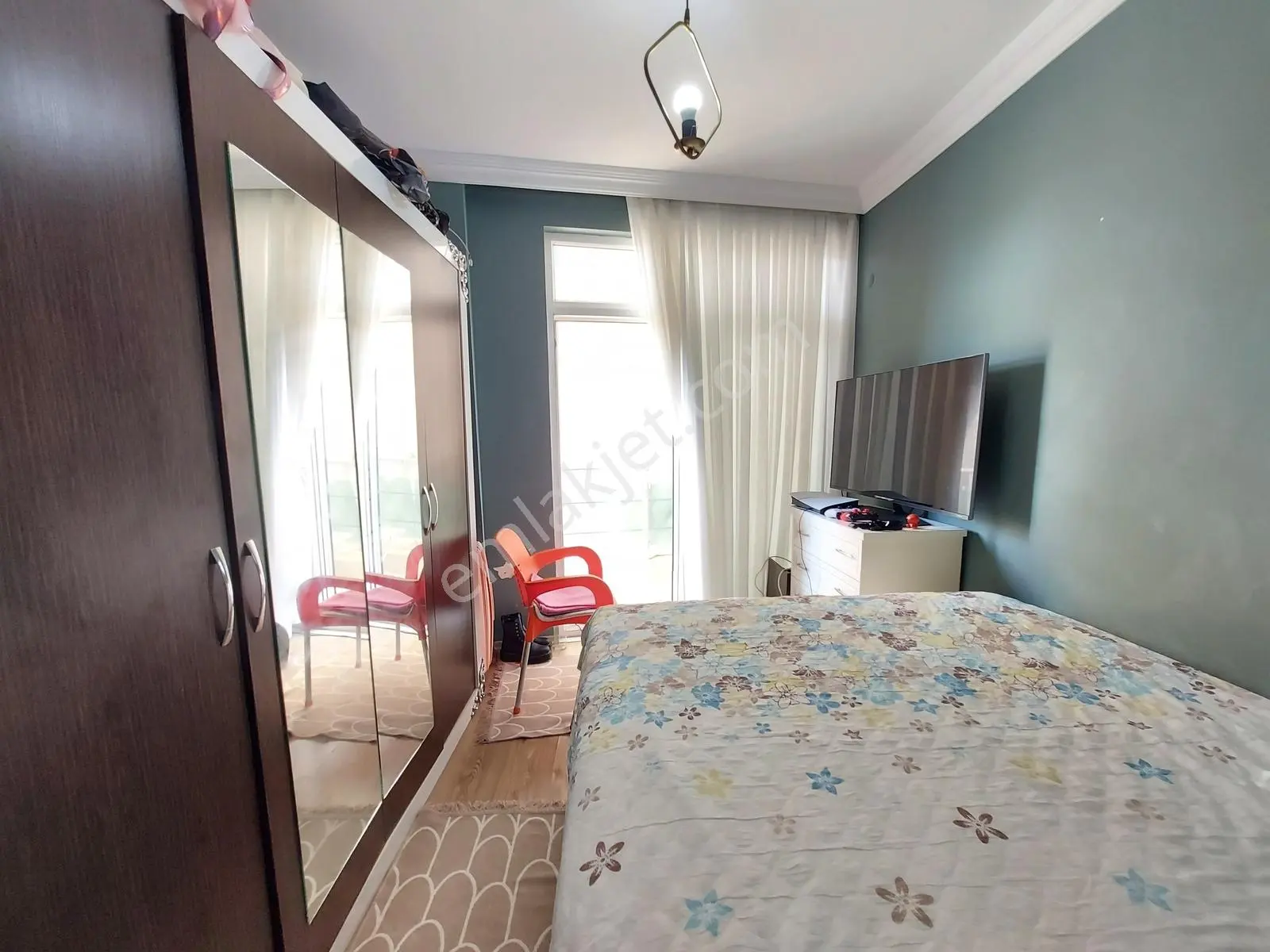 Sarılar Merkezde Dükkan Üstü 3+1 Masrafsız Geniş Daire — fotoğraf 15