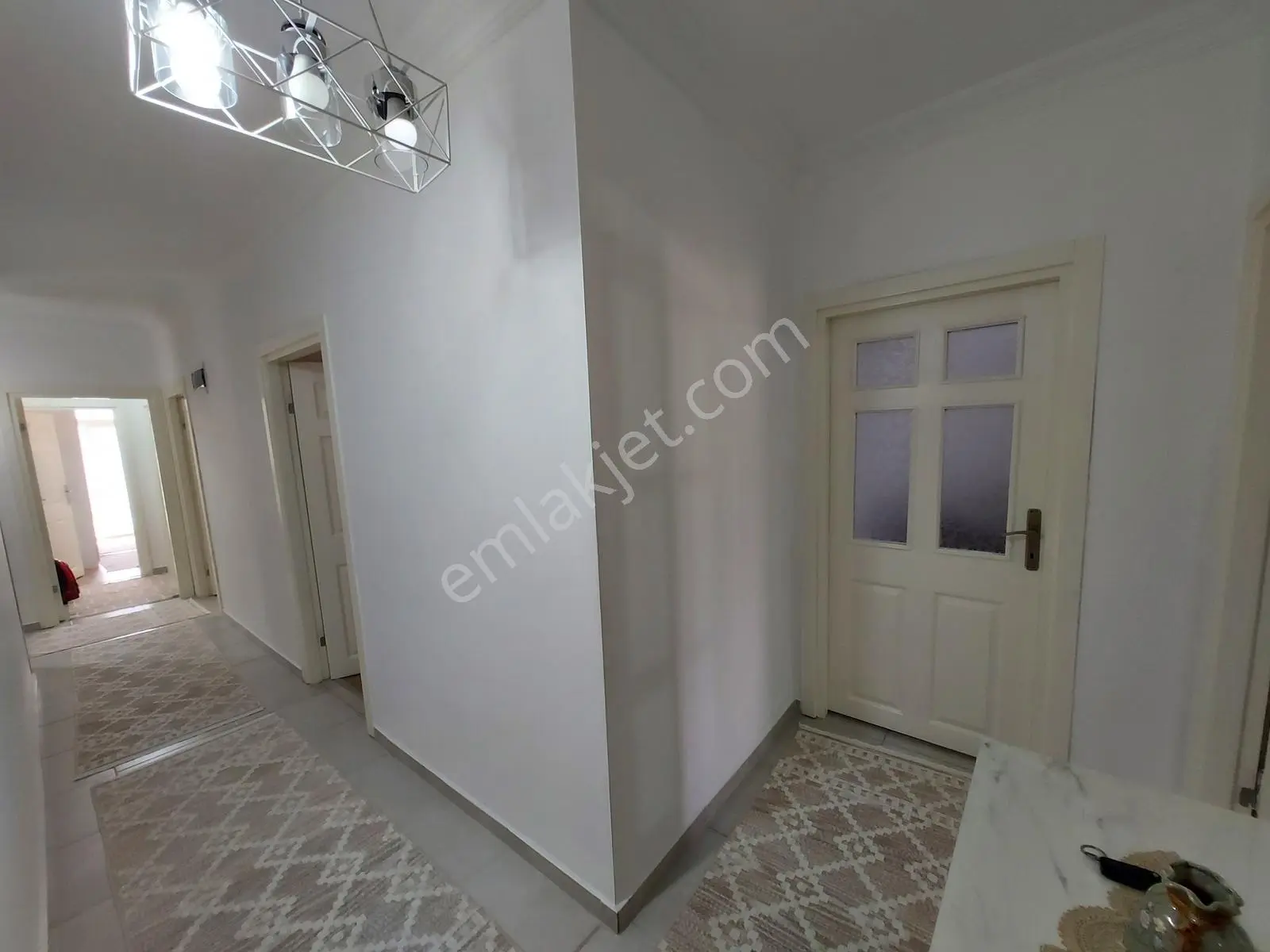 Sarılar Merkezde Dükkan Üstü 3+1 Masrafsız Geniş Daire — fotoğraf 25