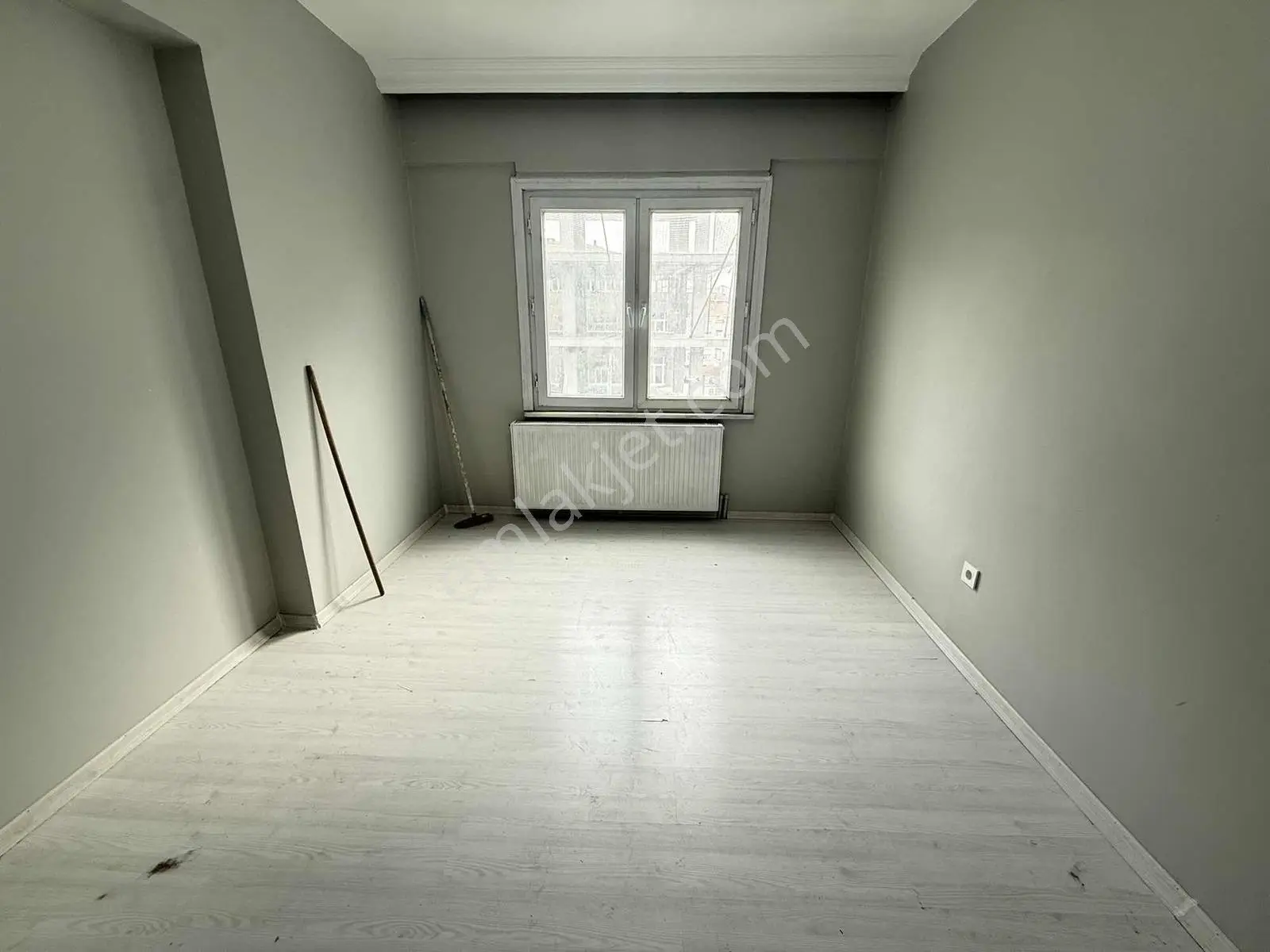 Mercan Emlak'tan 100 M2 2+1 Masrafsız Çift Balkonlu Ara Kat — fotoğraf 26