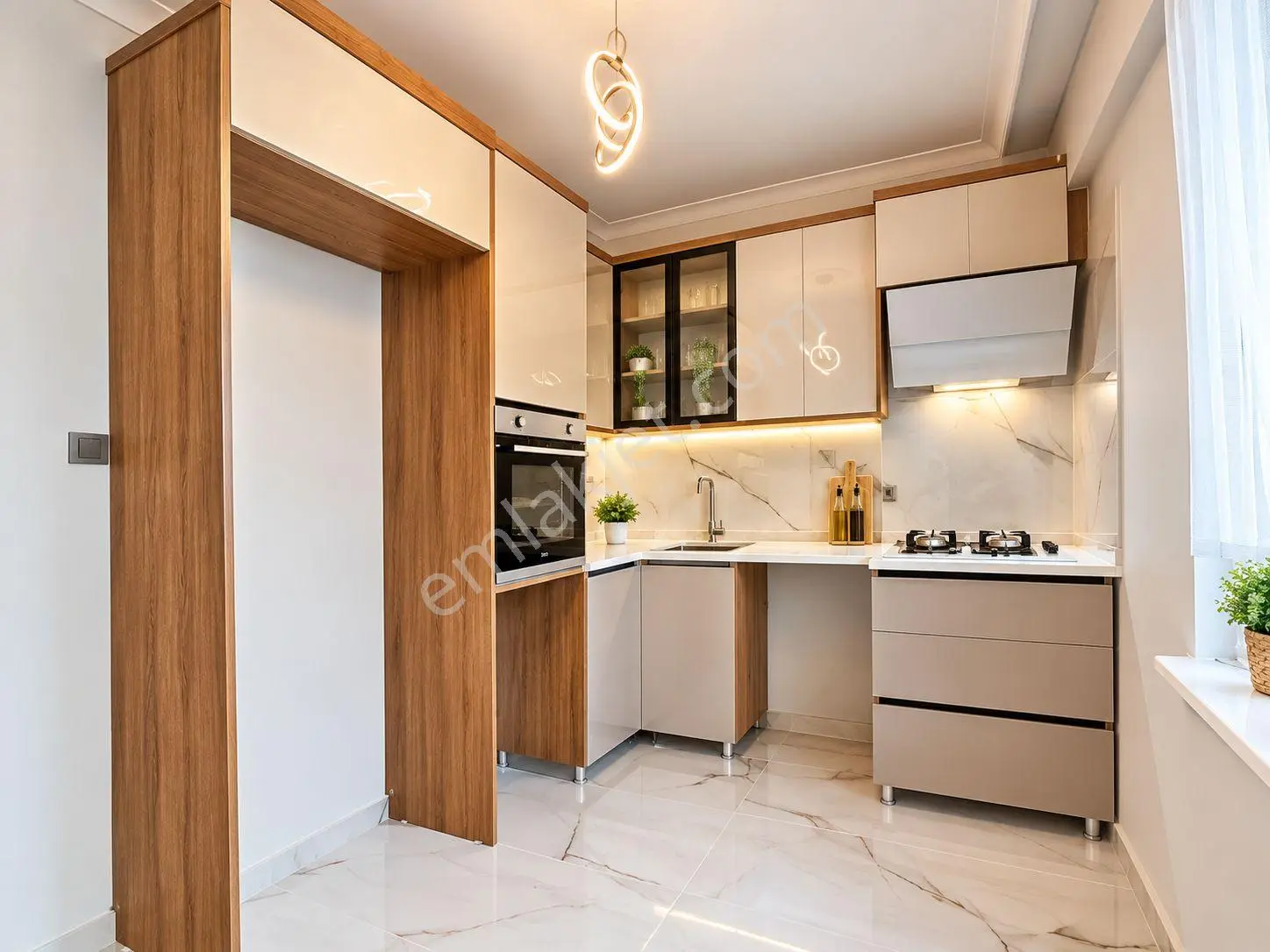 Aktif'Ten Akçay'Da Satılık Denize 300Mt Full Yapılı Harika Konumlu 2+1 Ferah Dai...