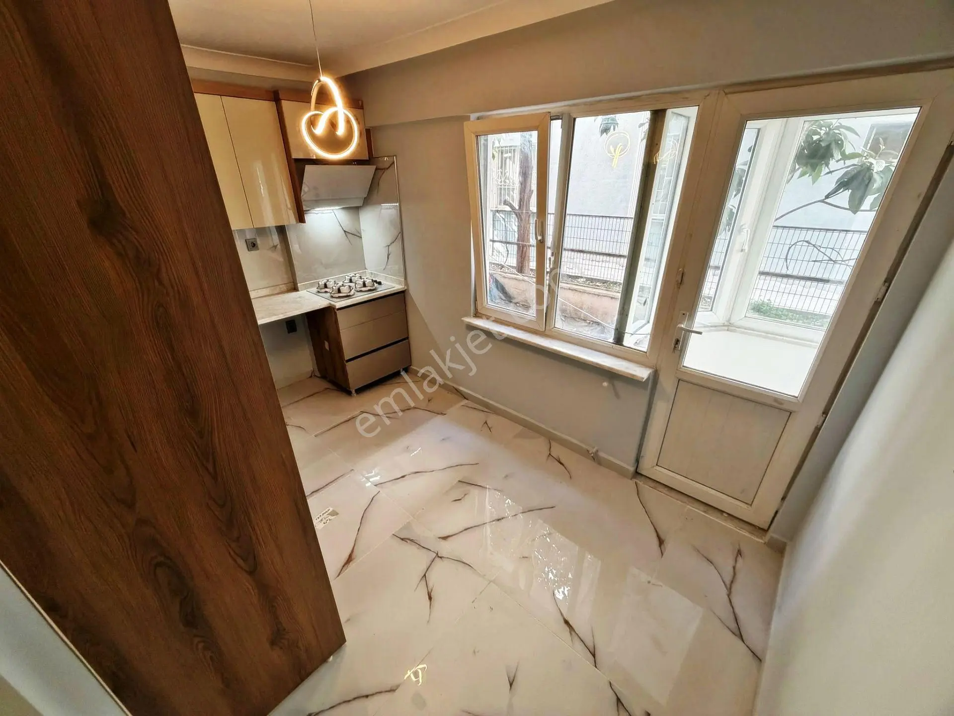 Aktif'ten Akçay'da Satılık Denize 300mt Full Yapılı Harika Konumlu 2+1 Ferah Daire — fotoğraf 15