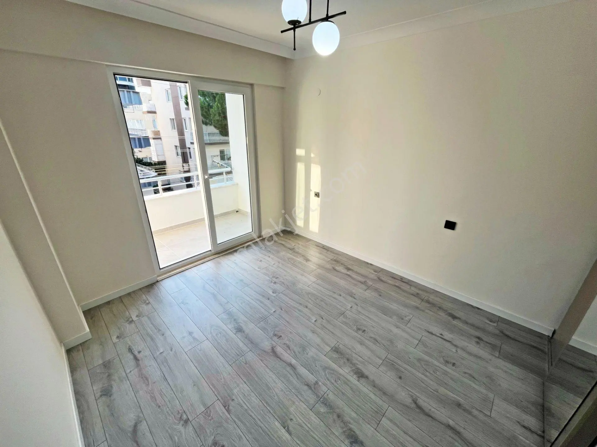 Aktif'ten Akçay Merkezde Satılık Denie Yakın Arakat Harika Geniş 2+1 Daire — fotoğraf 28