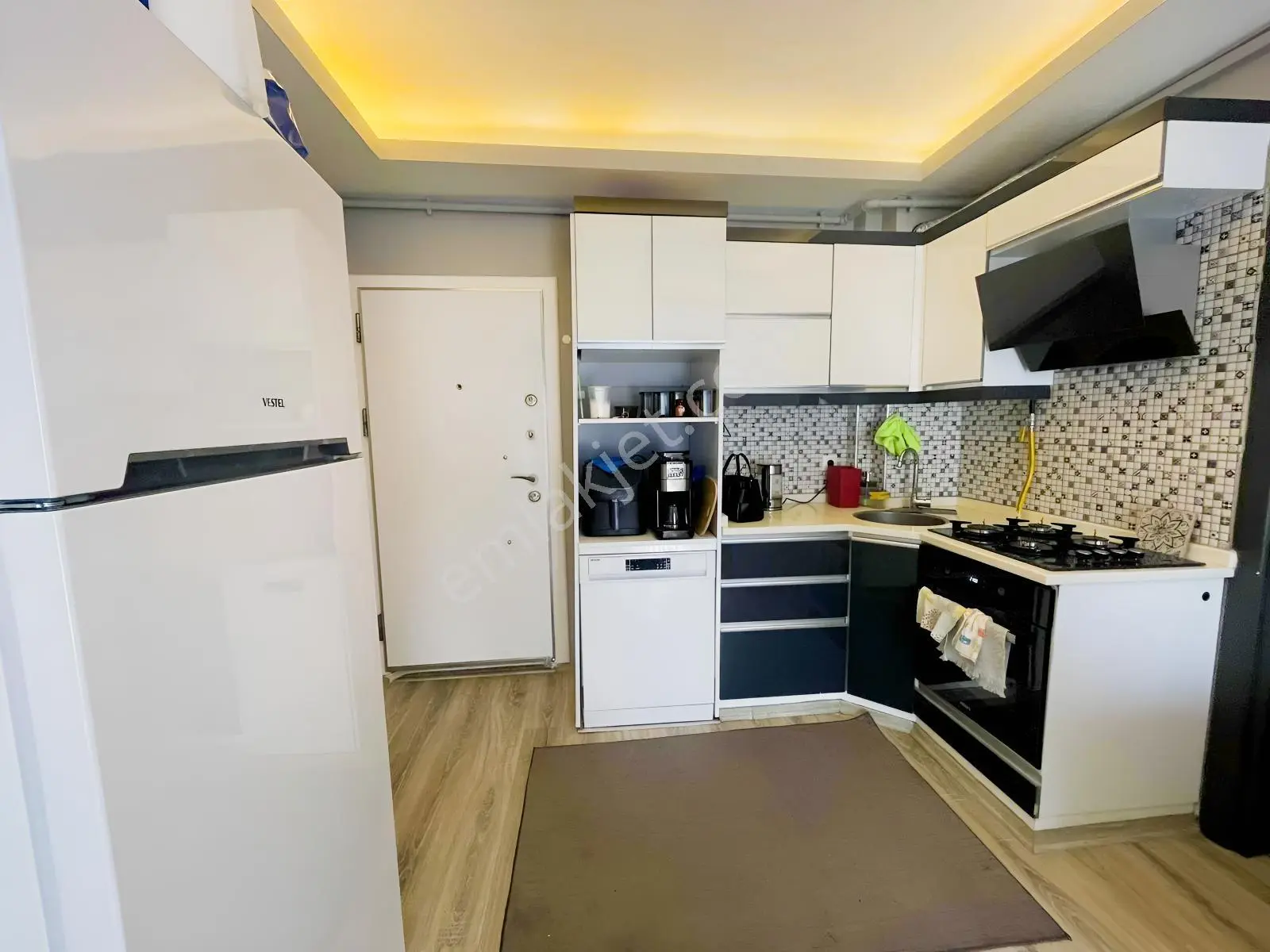 Dokuzçeşmeler Kampüs Civarı Eşyalı Doğalgazlı 1+1 — fotoğraf 17
