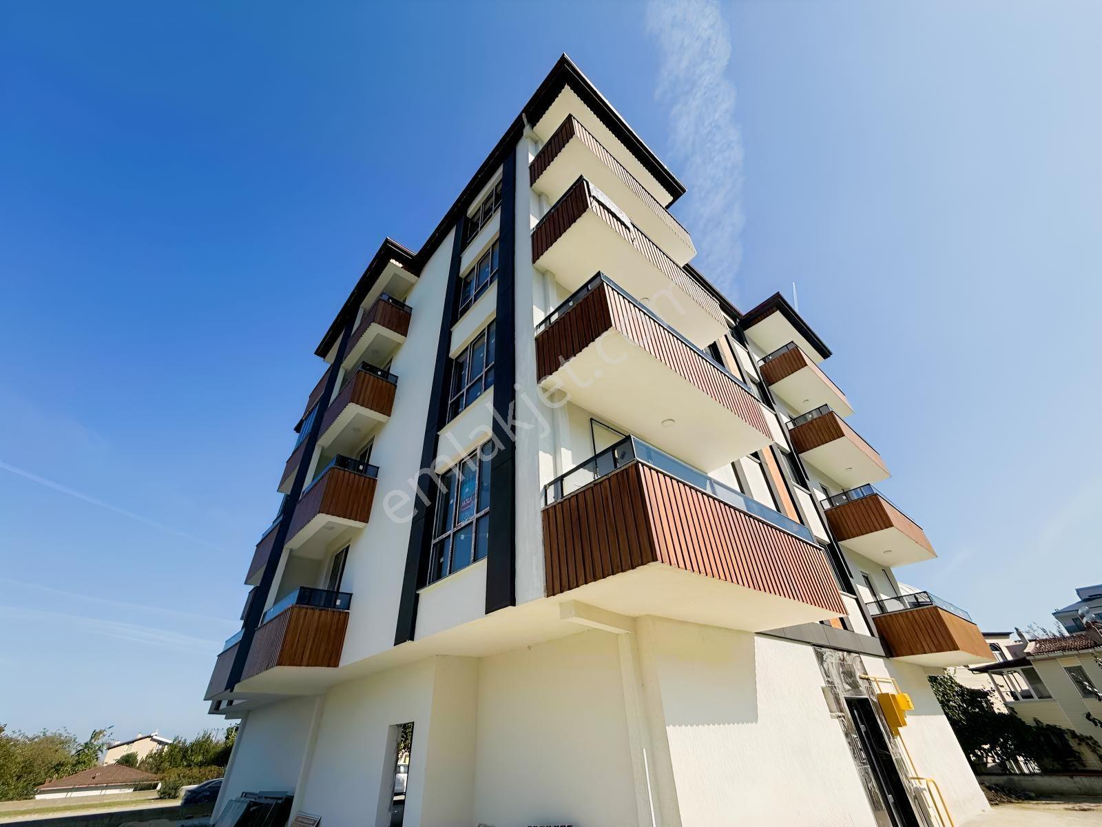 Bulut Emlak I Deniz Manzaralı Anayola Cephe Satılık 2+1 Daire — fotoğraf 3