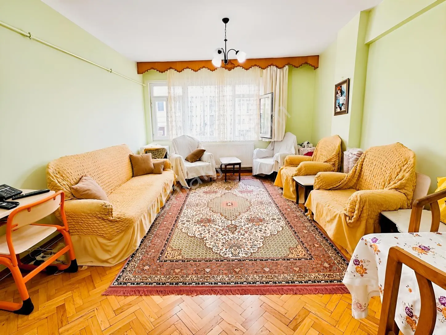Tramvaya Yakın Site İçinde 2.kat Geniş Daire Arayana Özel 3+1 — fotoğraf 2
