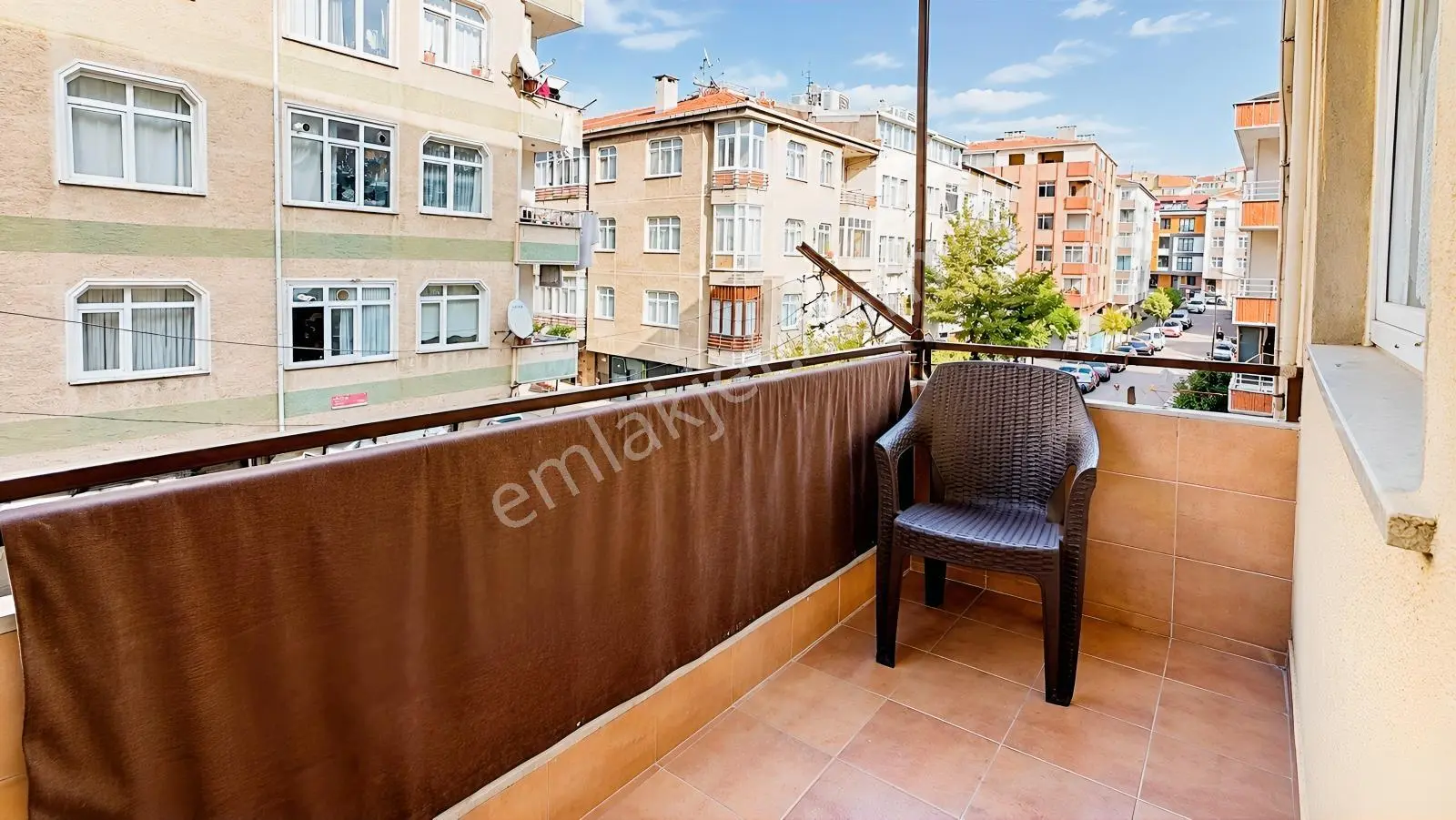 Tramvaya Yakın Site İçinde 2.kat Geniş Daire Arayana Özel 3+1 — fotoğraf 11