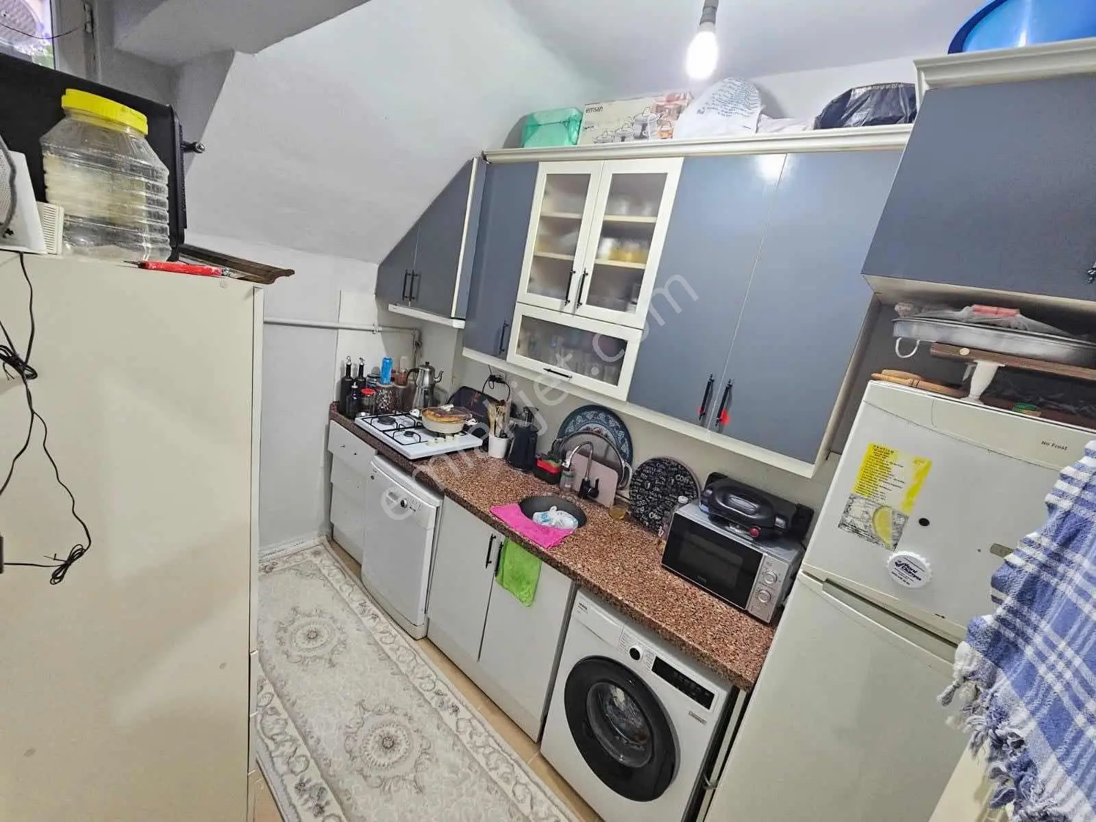 Zaferyapıdan Satılık Bağımsız Bahçekatı 2+1 85m2 16yaş 50.yılmh — fotoğraf 14
