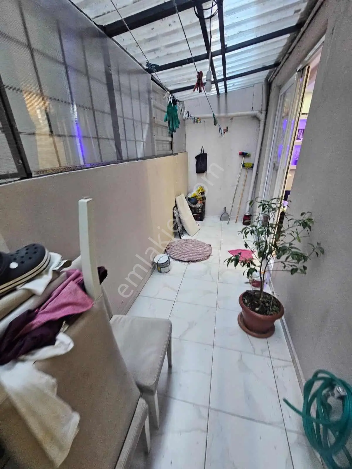 Zaferyapıdan Satılık Bağımsız Bahçekatı 2+1 85m2 16yaş 50.yılmh — fotoğraf 22