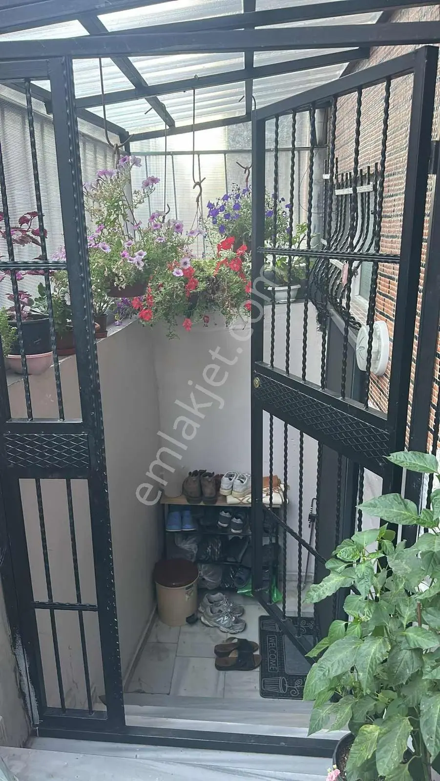 Zaferyapıdan Satılık Bağımsız Bahçekatı 2+1 85m2 16yaş 50.yılmh — fotoğraf 26
