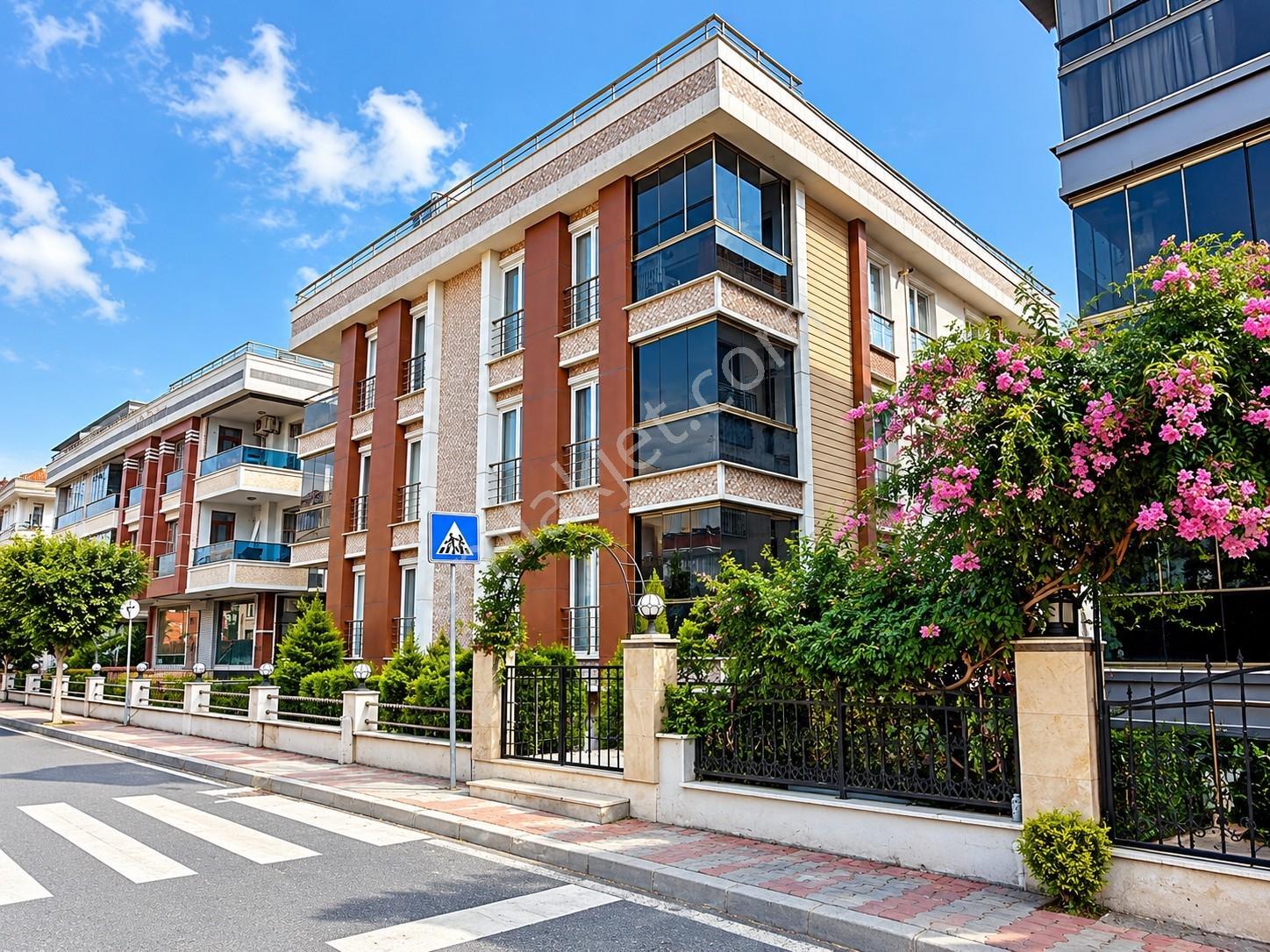 Kuponxten Kavaklı Merkezde 5+2 Net 220 M² Dubleks Fırsatı!!!!