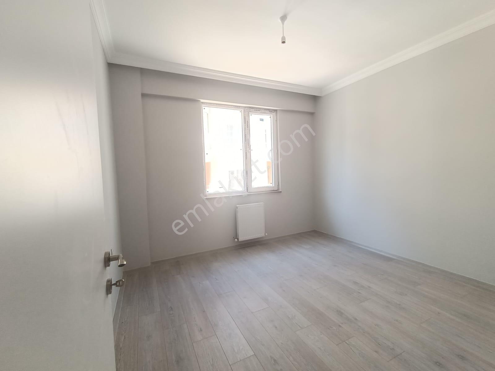 Türker Emlak'tan Şehir Merkezinde Geniş 3+0 Daire — fotoğraf 12