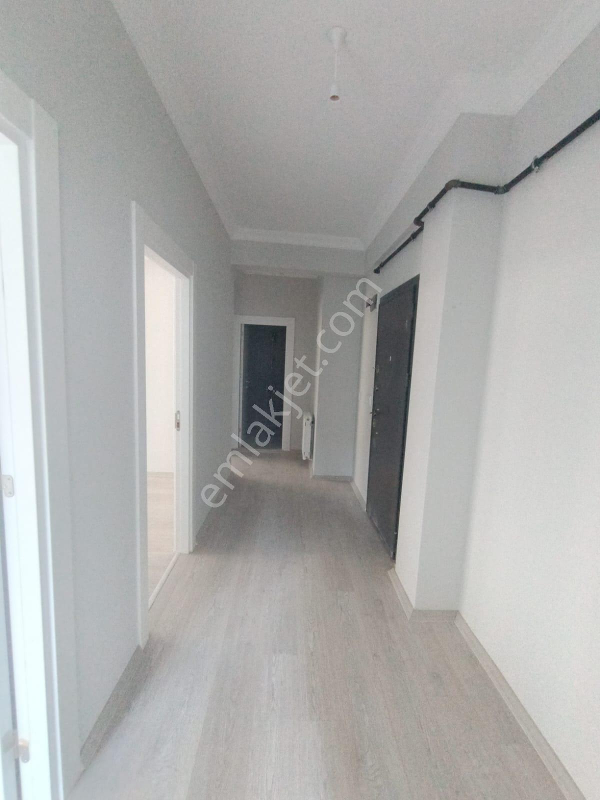 Türker Emlak'tan Şehir Merkezinde Geniş 3+0 Daire — fotoğraf 14
