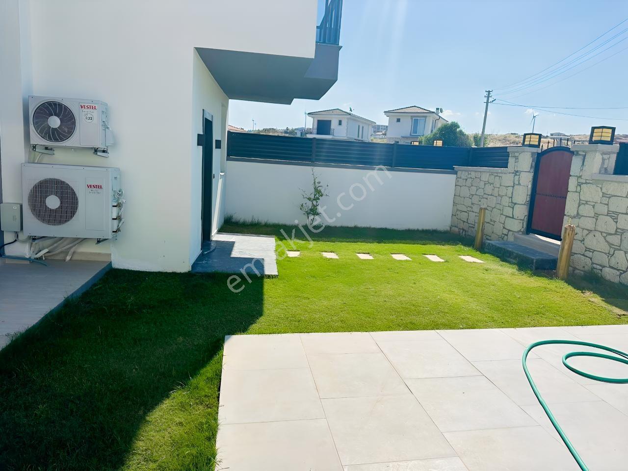 İzmir Çeşme Şifne Denize Yakın Havuzlu Dubleks Villa — fotoğraf 2
