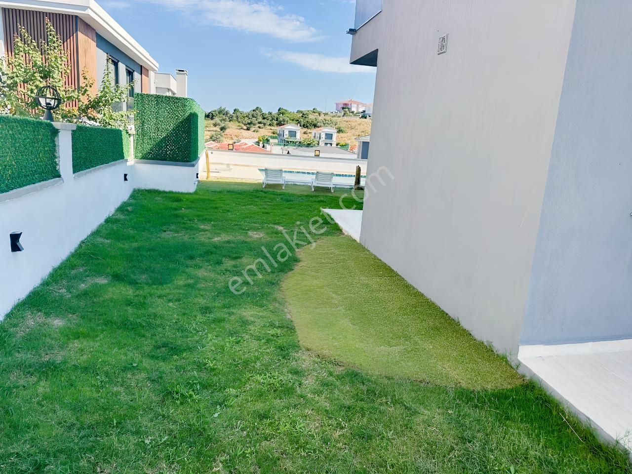 İzmir Çeşme Şifne Denize Yakın Havuzlu Dubleks Villa — fotoğraf 3