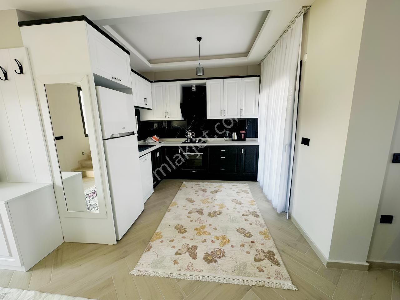 İzmir Çeşme Şifne Denize Yakın Havuzlu Dubleks Villa — fotoğraf 6