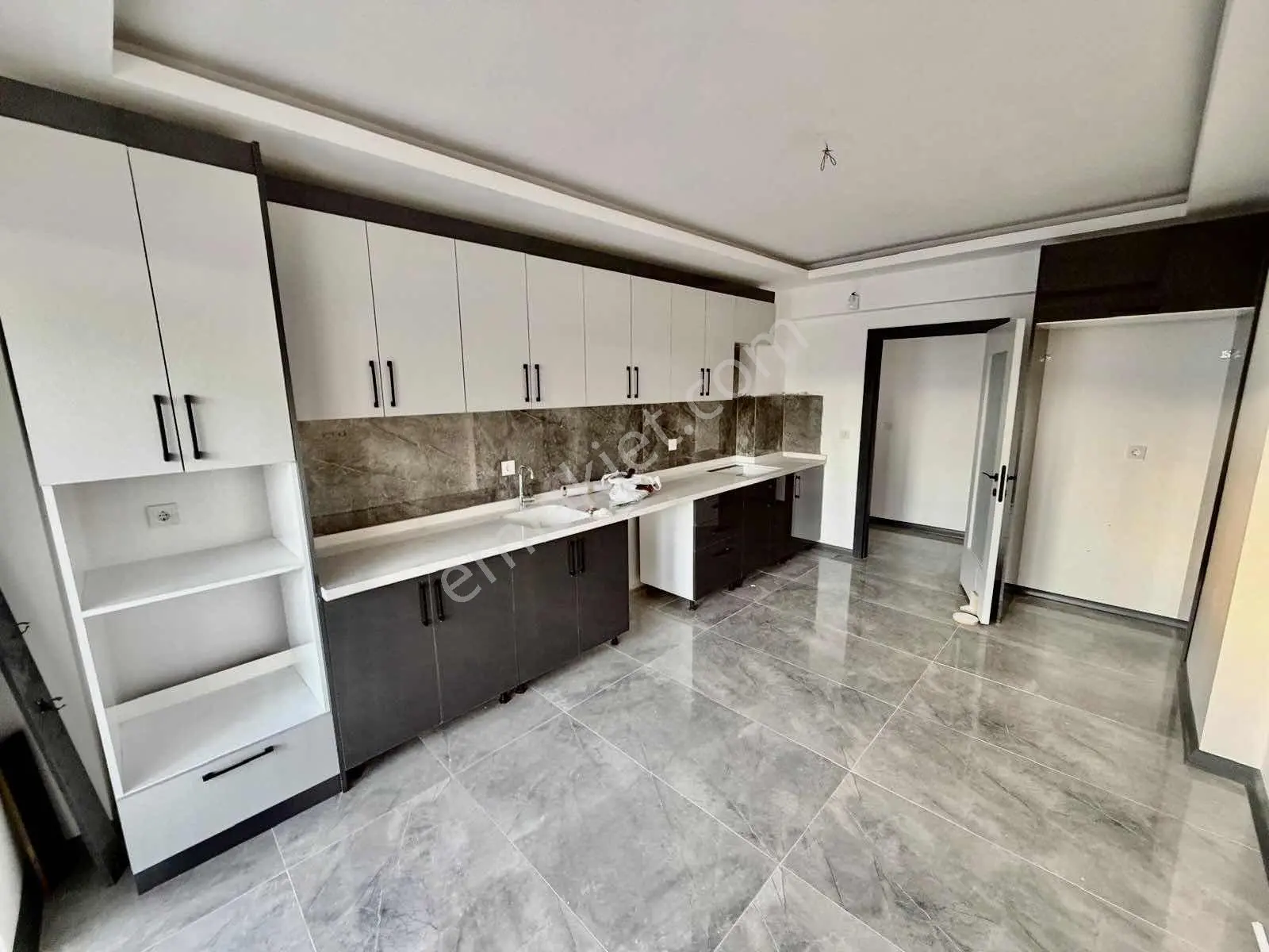 Avantaj'dan Şahapgürler'de Site İçi Katta Ful Yapılı 4+1 Daire!! — fotoğraf 6