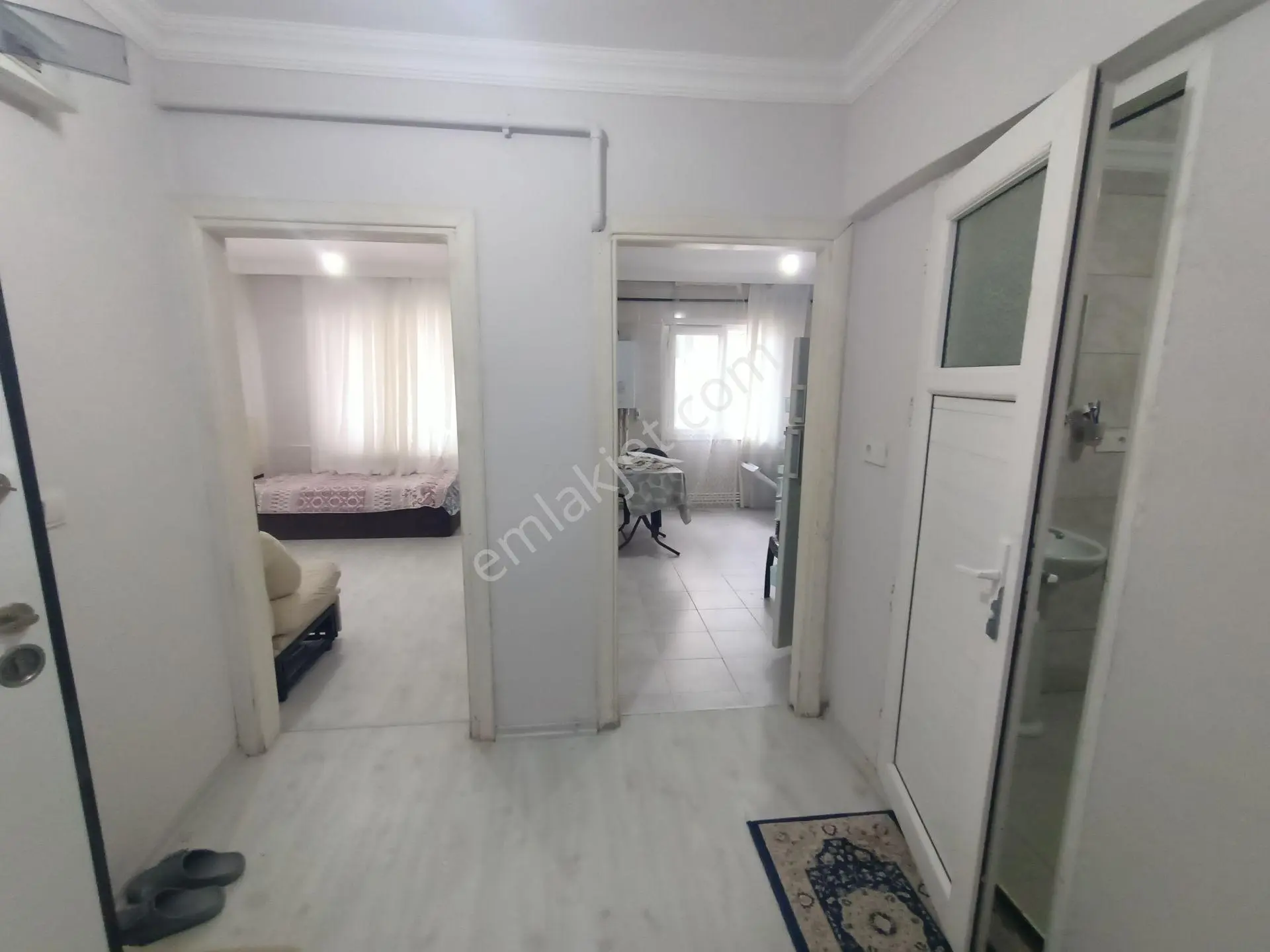 Yasemin Emlaktan Çınarcık Giriş Kat 1+1 Daire — fotoğraf 4