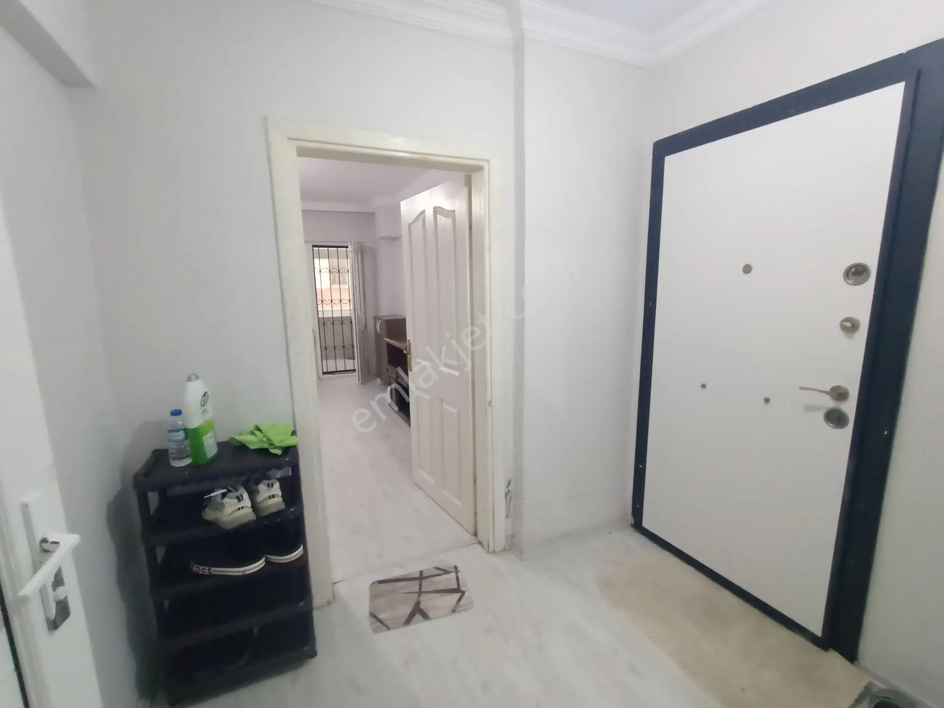 Yasemin Emlaktan Çınarcık Giriş Kat 1+1 Daire — fotoğraf 11