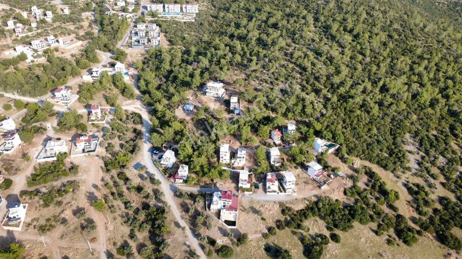 Didim Akbükte Vılla Yapılaşmasına Uygun Arsa — fotoğraf 2