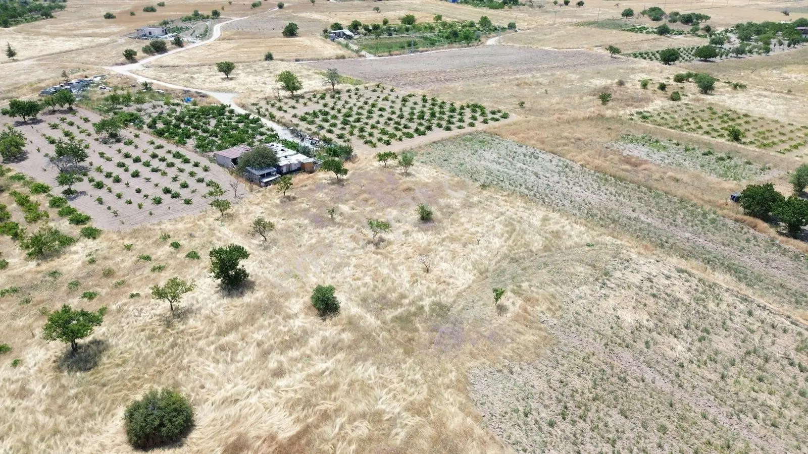 Uçhisar İniksi'nde 2.360 M² Yatırımlık Satılık Tarla — fotoğraf 7