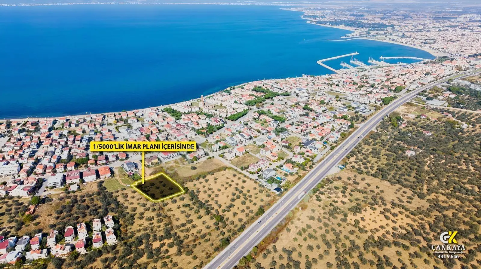 Çankaya'dan İskelede 1/5000 Plan İçinde Satılık Tarla — fotoğraf 3