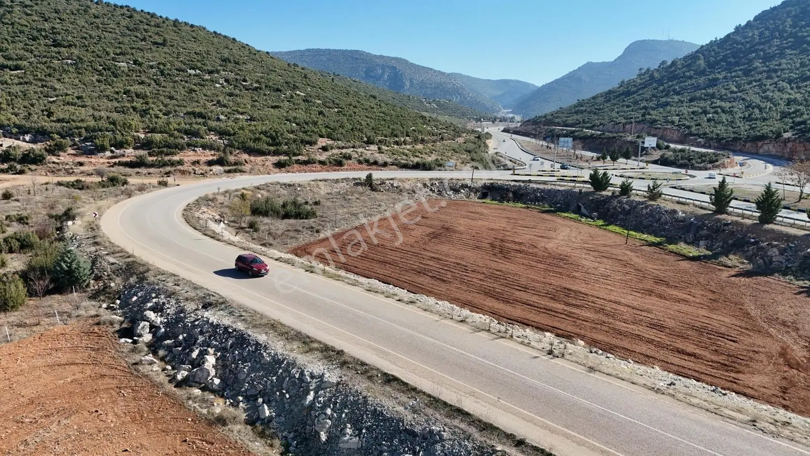 Antalya Korkuteli Yazır Mahallesinde Satılık Tarla 2430 M2 — fotoğraf 8