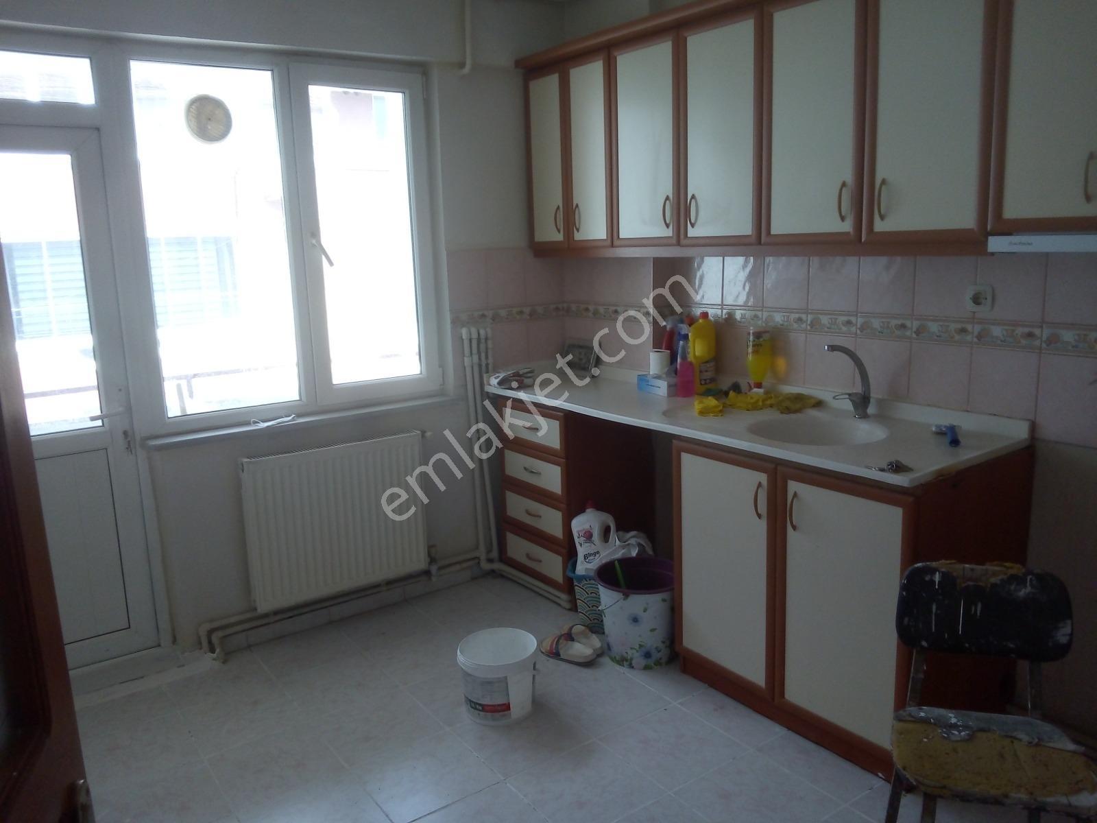 Plevne Mah.de Ara Kat Satılık 3+1 125 M2 Daire — fotoğraf 5