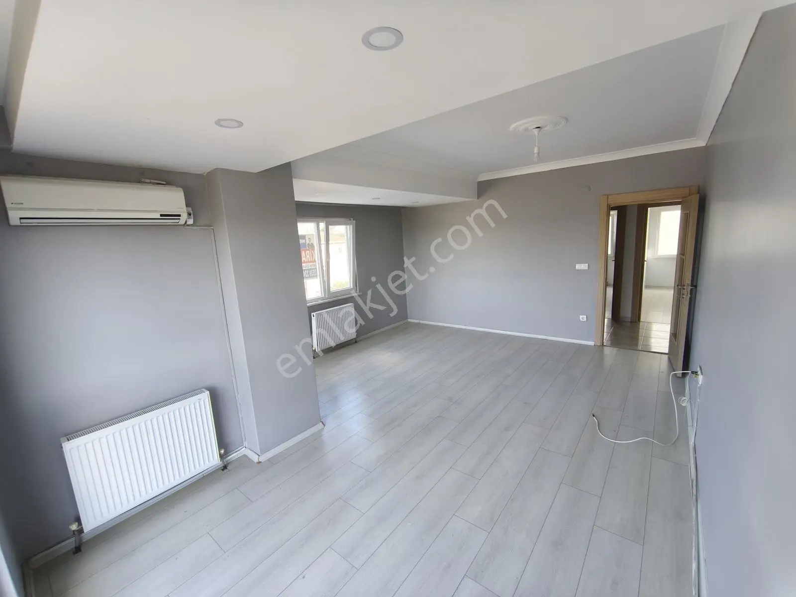 Sultanbeyli'de Eminevime Uygun Satılık 3+1 Boş & Geniş & Arakat — fotoğraf 6