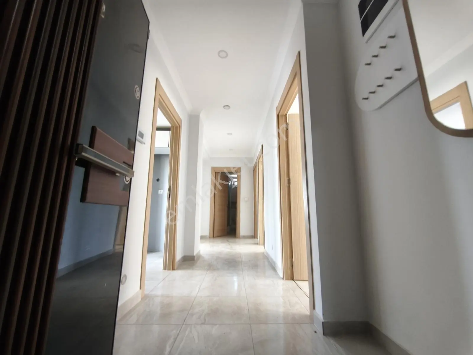 Sultanbeyli'de Eminevime Uygun Satılık 3+1 Boş & Geniş & Arakat — fotoğraf 21