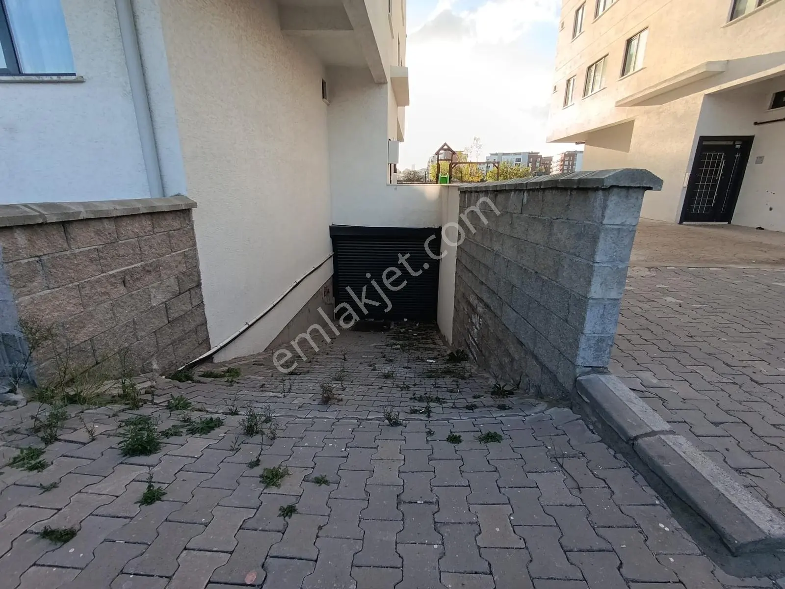 Sultanbeyli'de Eminevime Uygun Satılık 3+1 Boş & Geniş & Arakat — fotoğraf 31