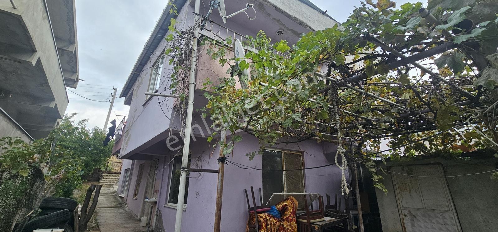 Merkez Kurşunluda 290 M2 Arsa İçinde 2 Adet 2+1 Satılık Daire