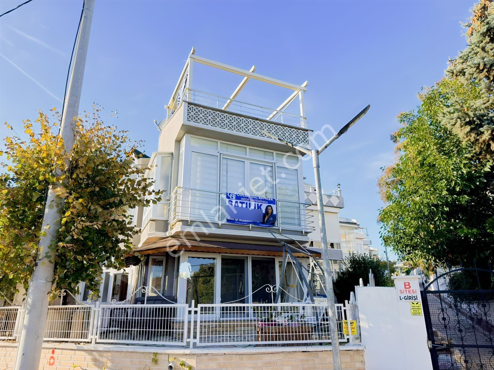Yenice Demirkaya Tatil Sitesi Satılık-teraslı-eşyalı 3+1 Dubleks — fotoğraf 2
