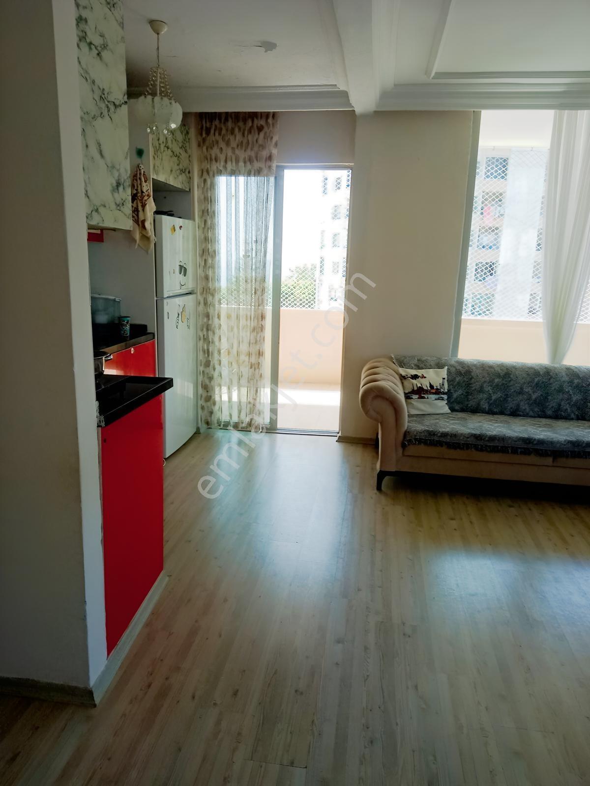 Ergünden Mezitli Akdenizde Deniz Manzaralı Satılık 2+1 Daire — fotoğraf 6