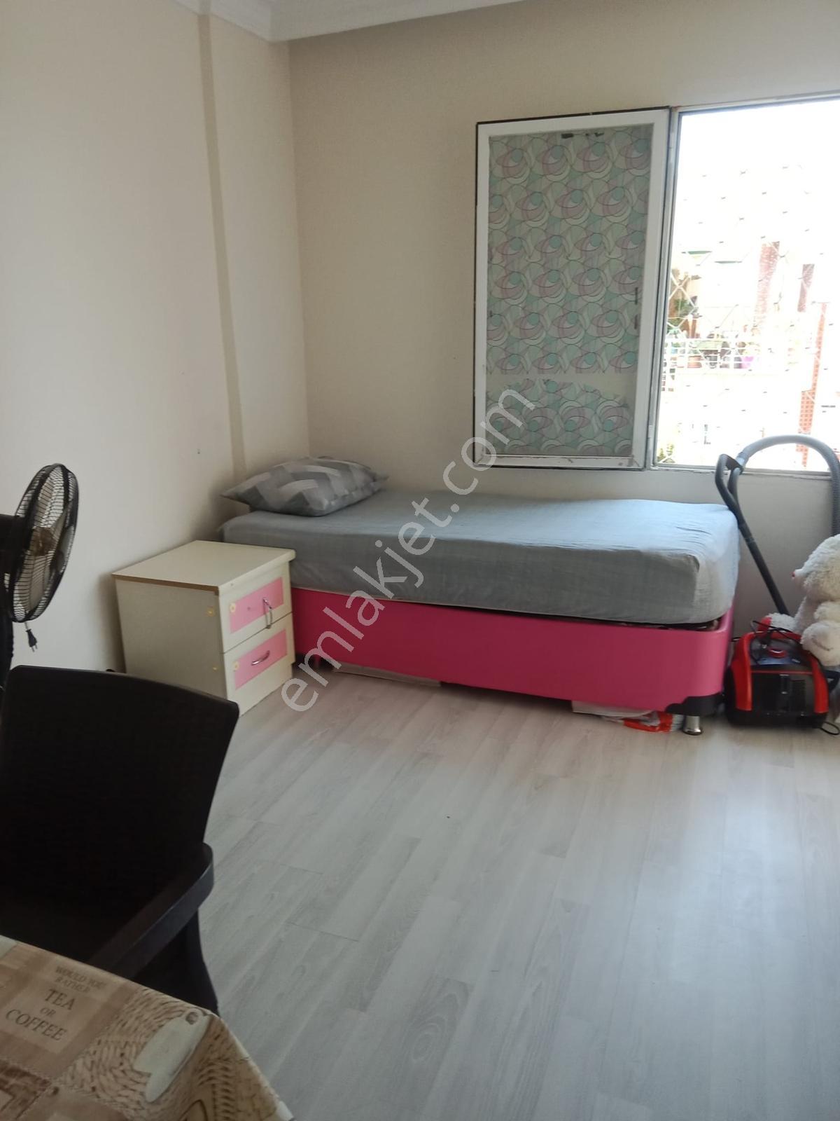 Ergünden Mezitli Akdenizde Deniz Manzaralı Satılık 2+1 Daire — fotoğraf 13