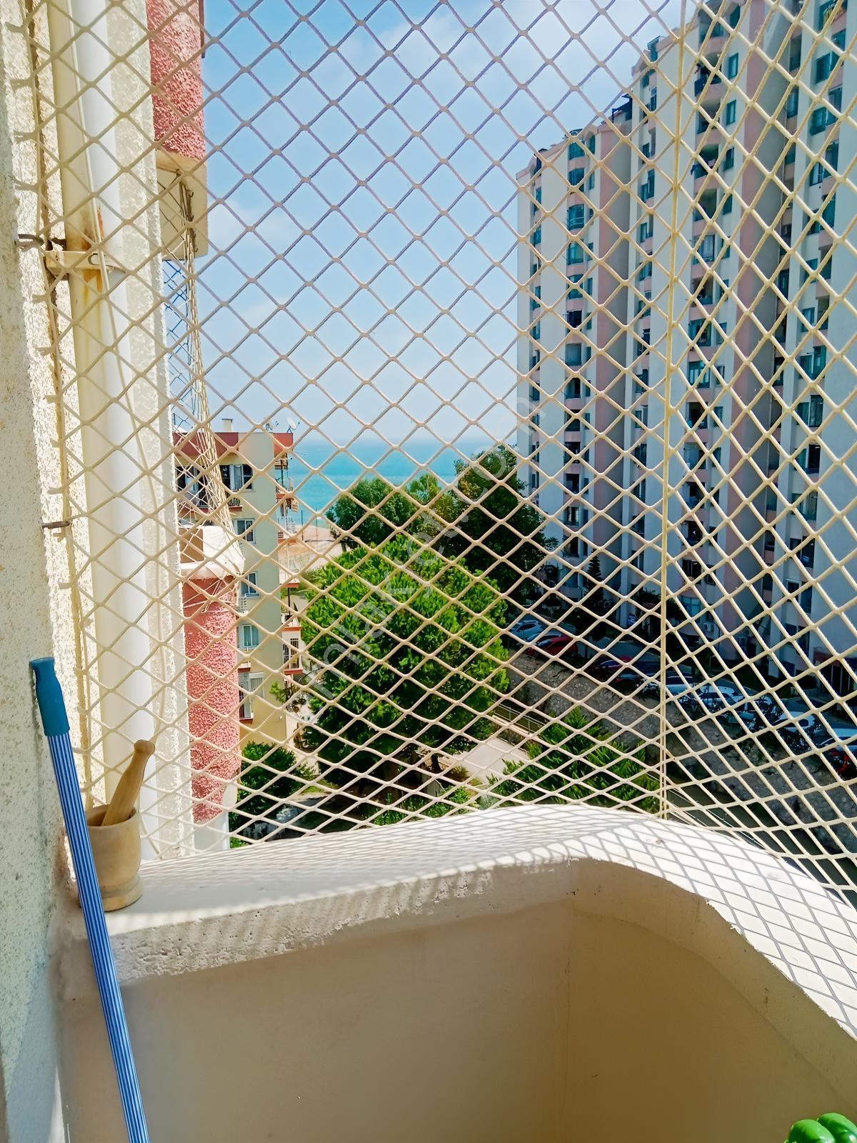 Ergünden Mezitli Akdenizde Deniz Manzaralı Satılık 2+1 Daire — fotoğraf 15